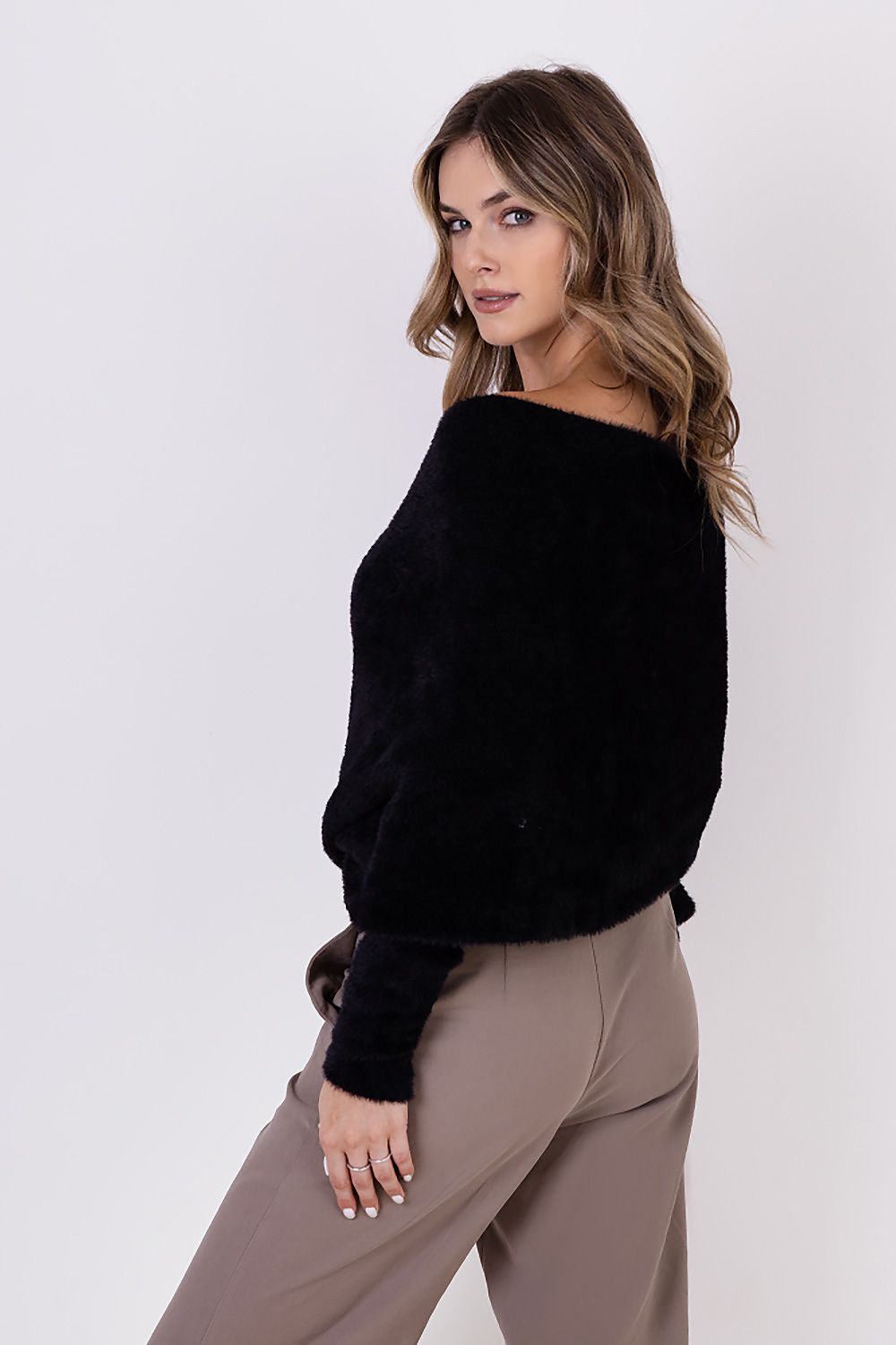 Sweater model 187206 MKM