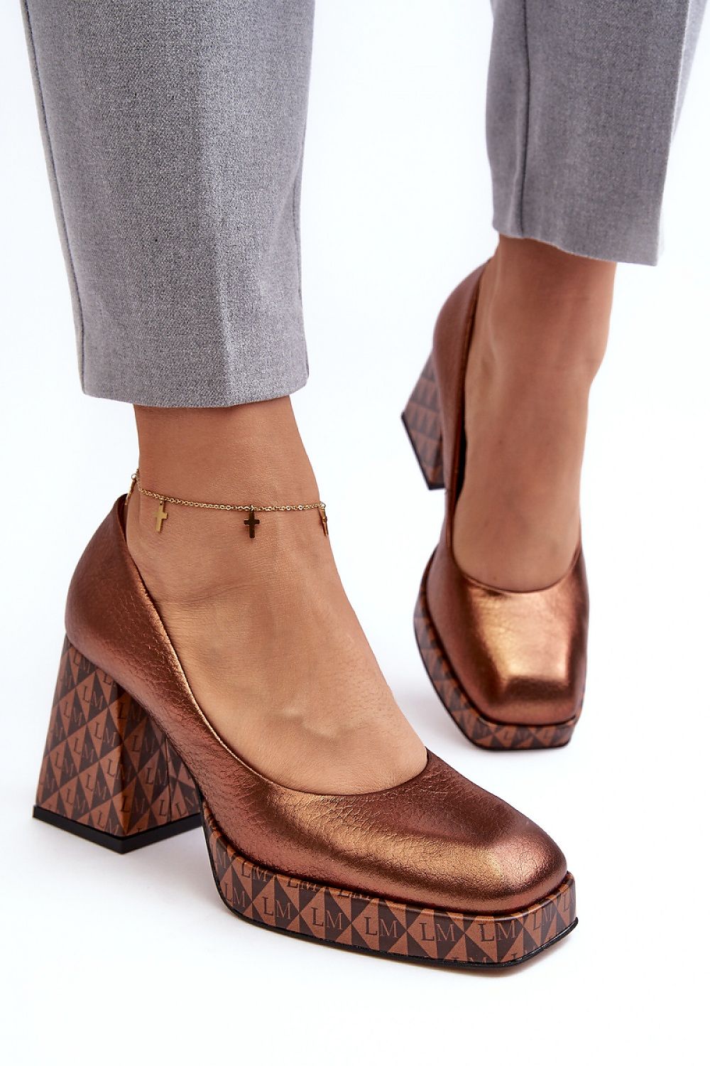 Wide heel pumps model 188523 Step in style
