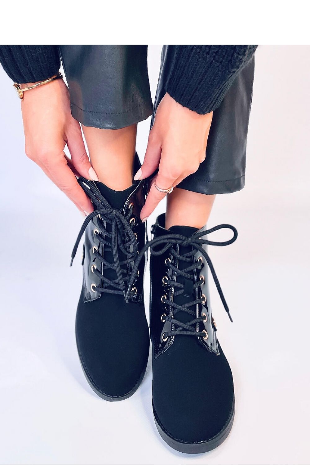 Bottes model 189777 Inello