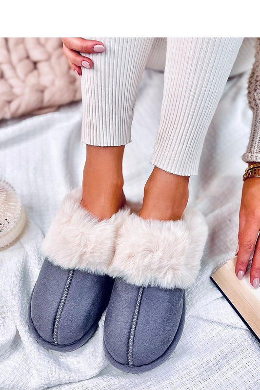 Pantoufles model 190382 Inello
