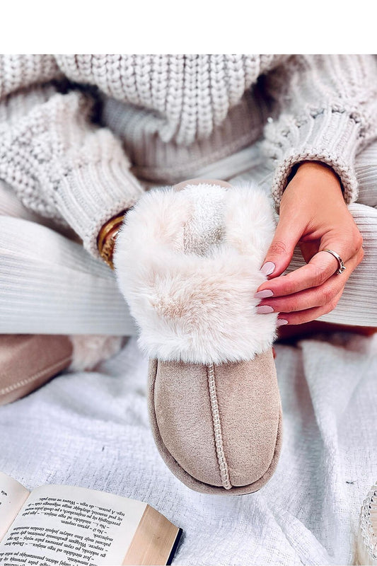 Pantoufles model 190387 Inello