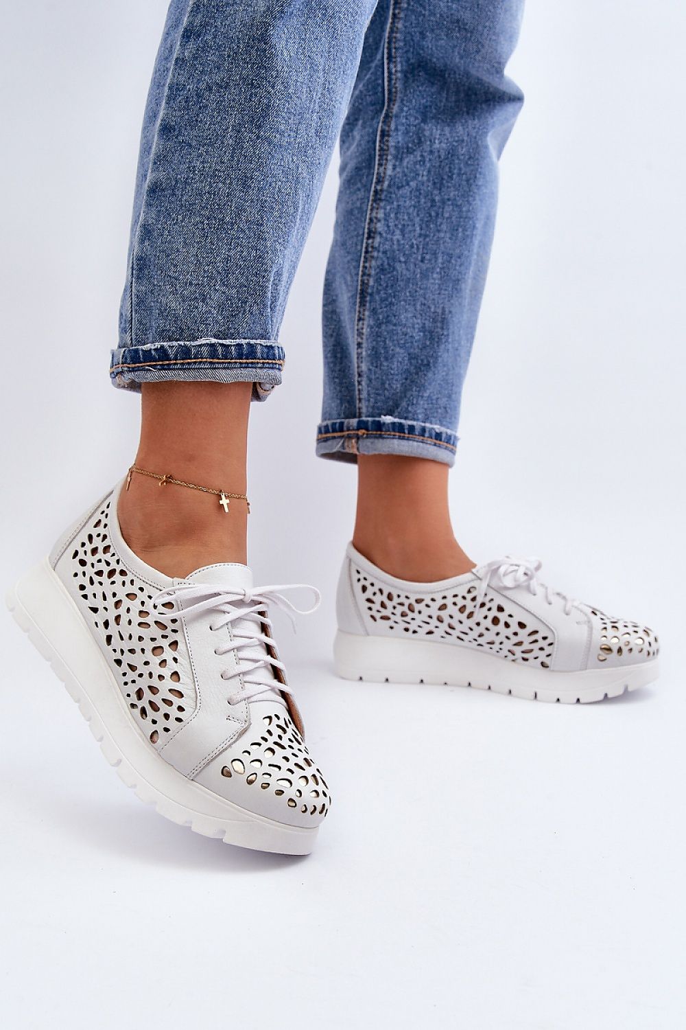 Step in style low shoes