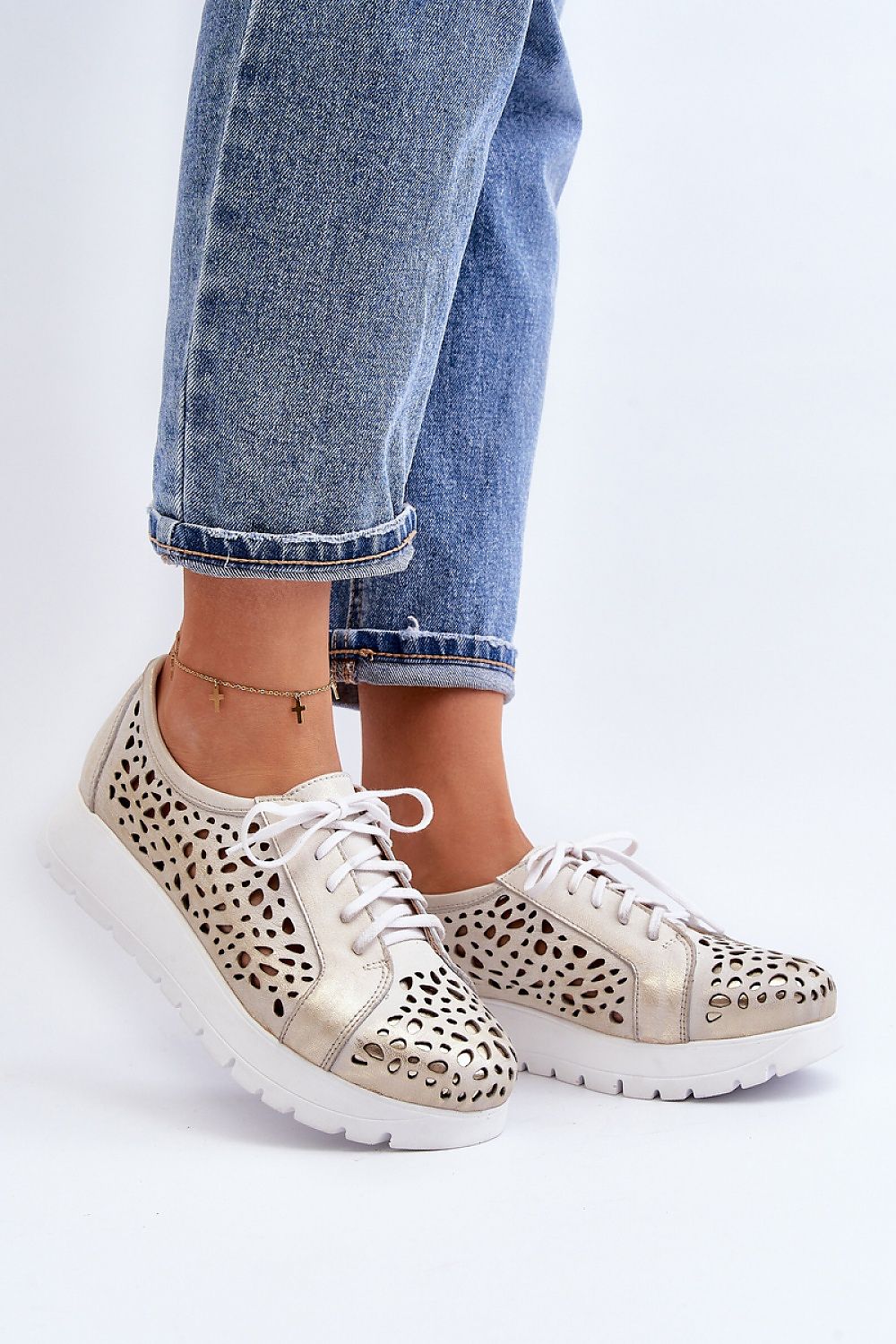 Step in style low shoes