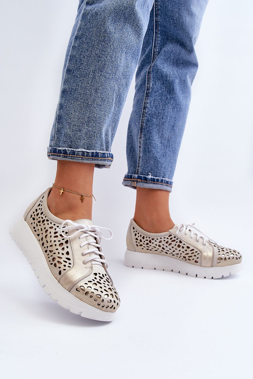Step in style low shoes
