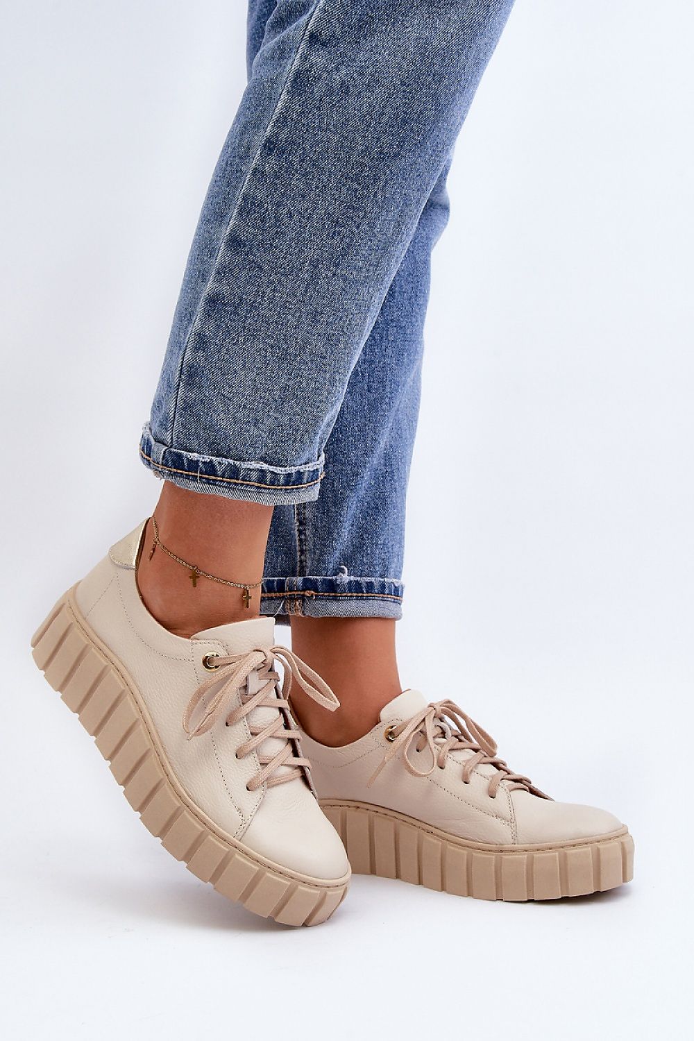 Step in style low shoes