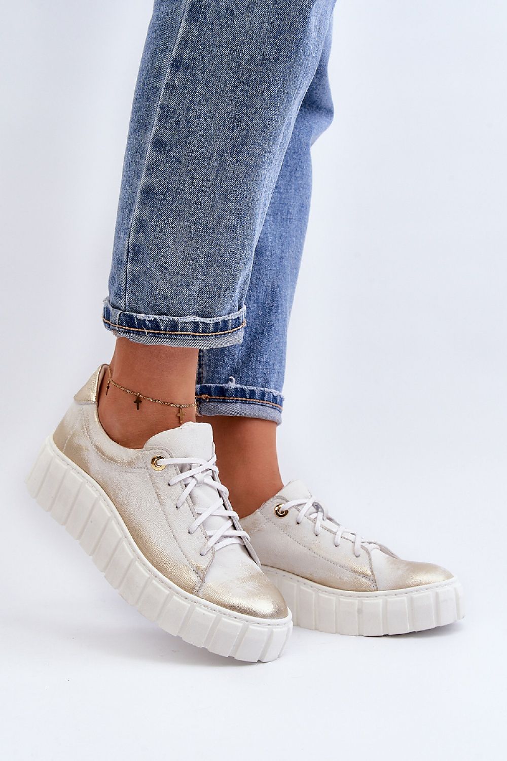 Step in style low shoes