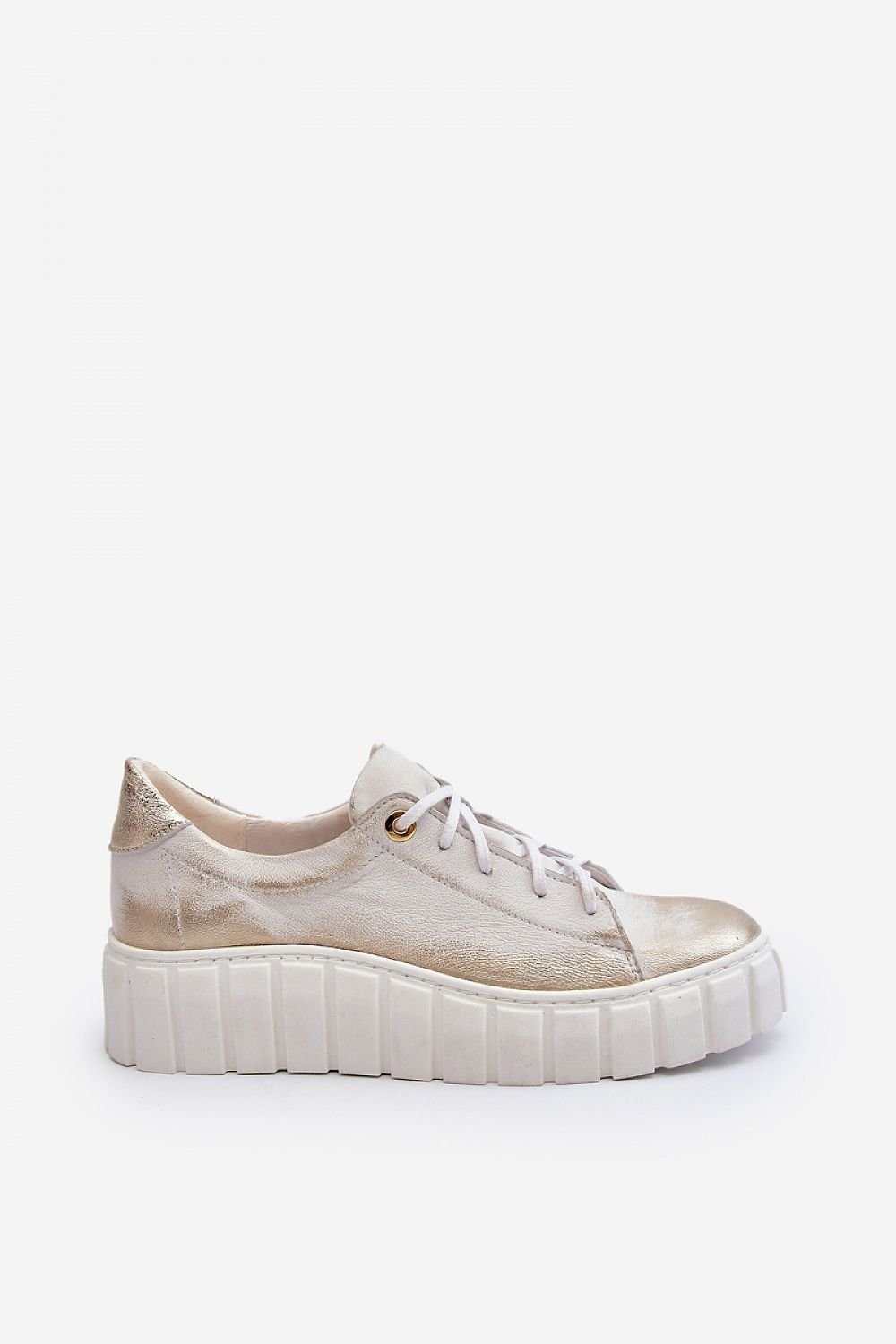 Step in style low shoes