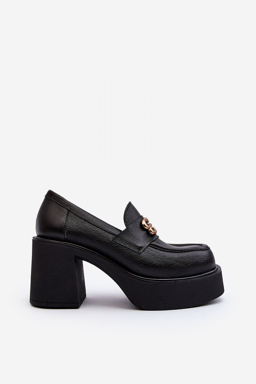 Step in style low heel shoes