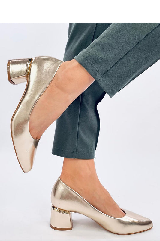 Escarpins à talons model 192881 Inello