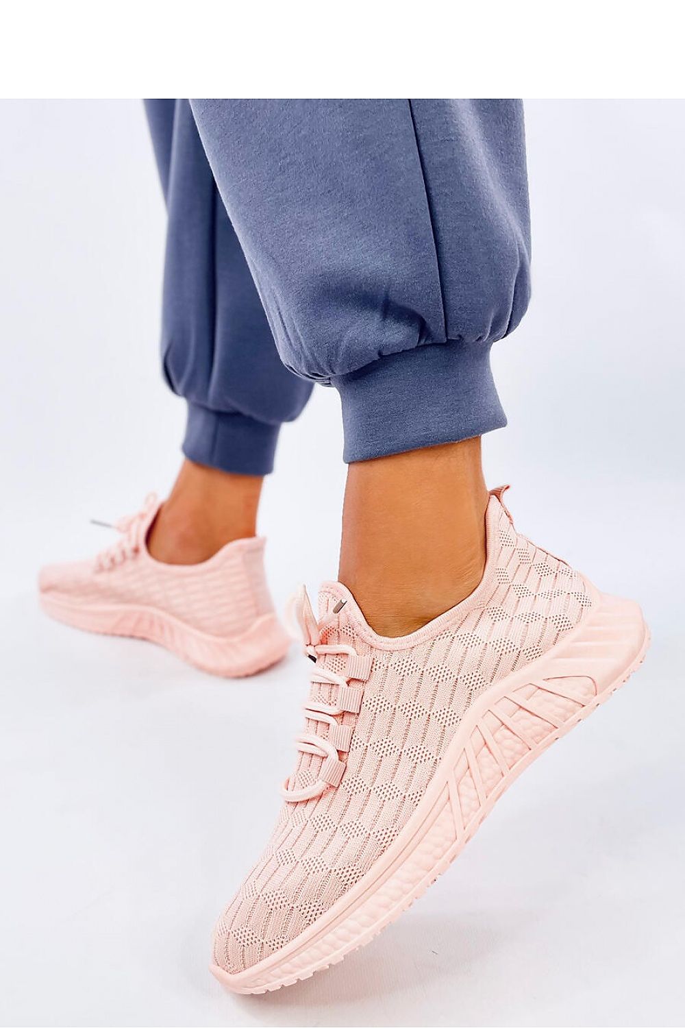 Inello sports shoes