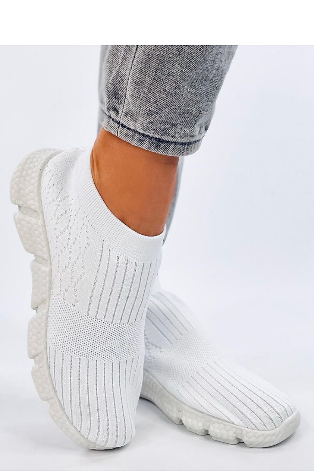 Inello sports shoes