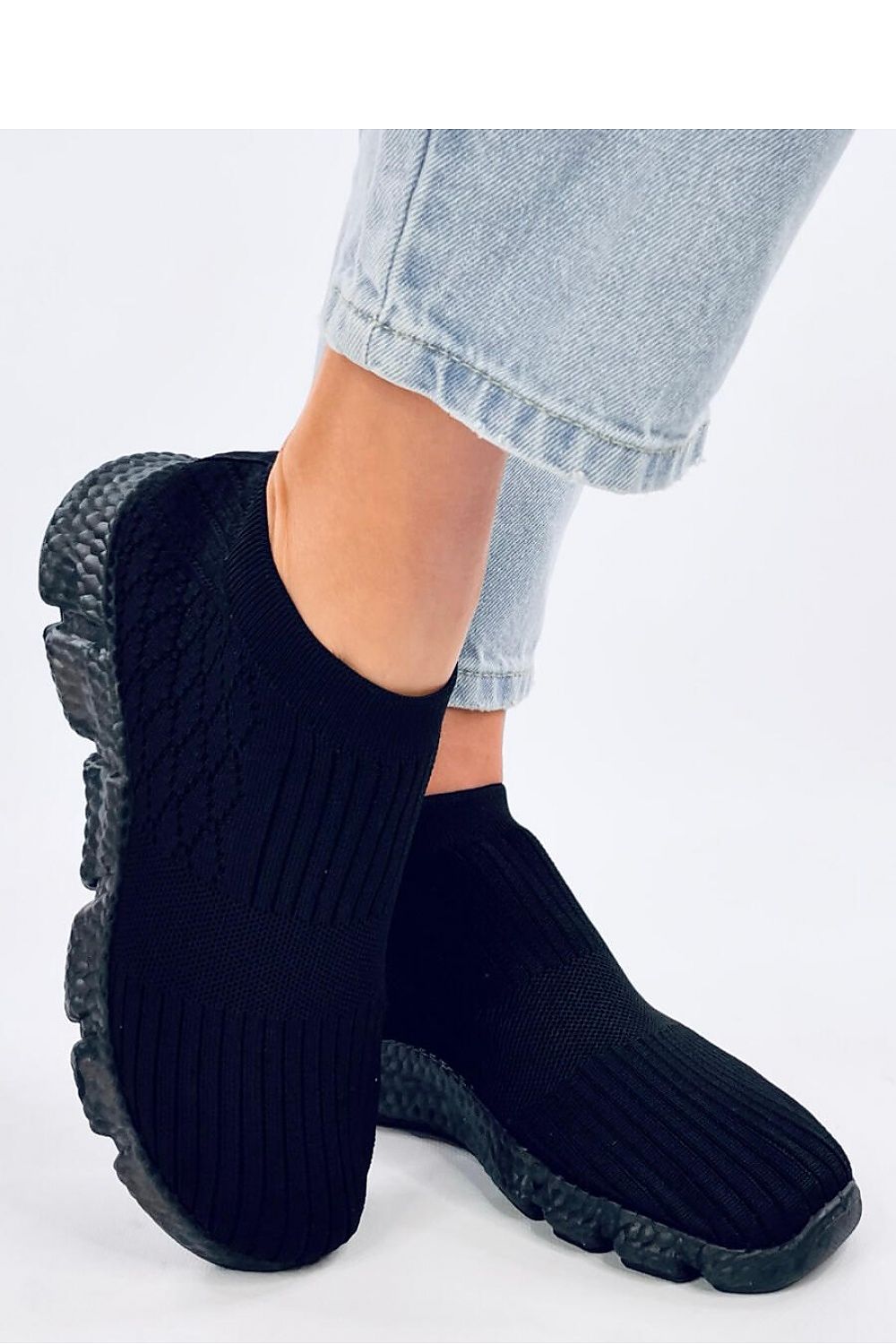 Inello sports shoes