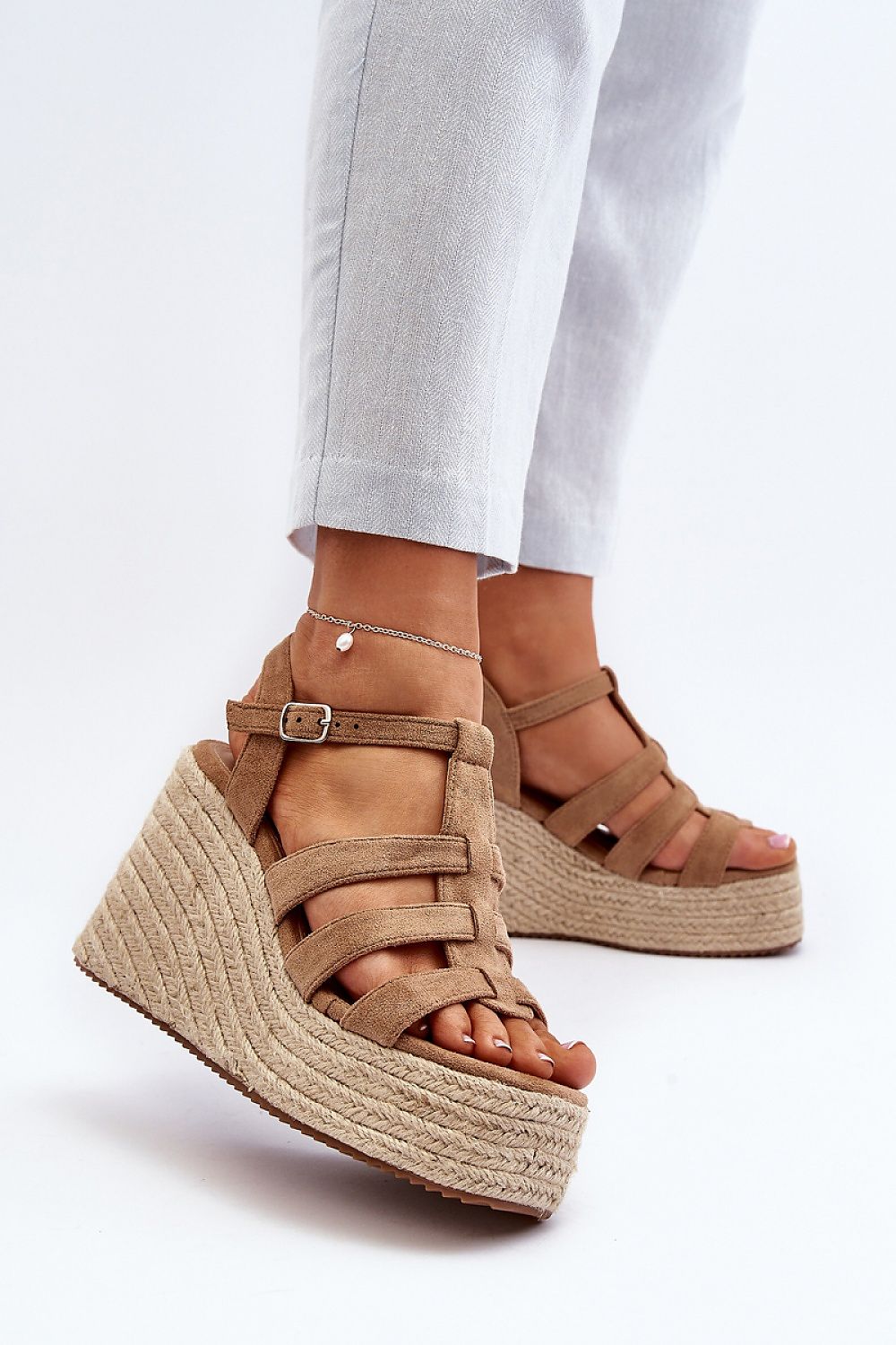 Cothurnes Step in style