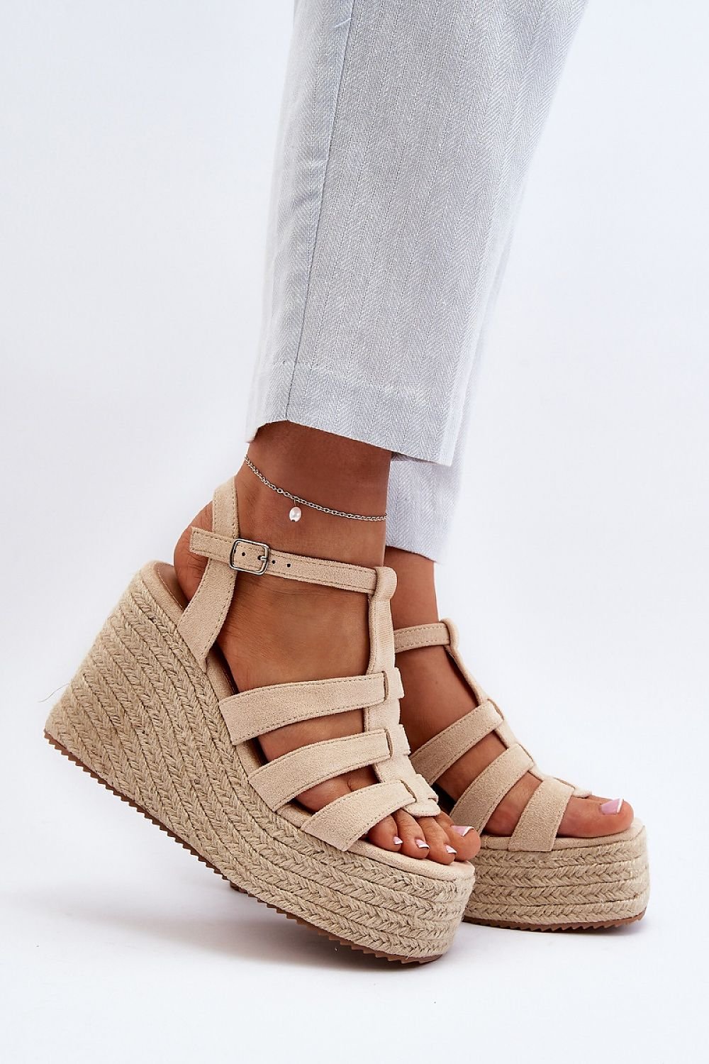 Cothurnes Step in style