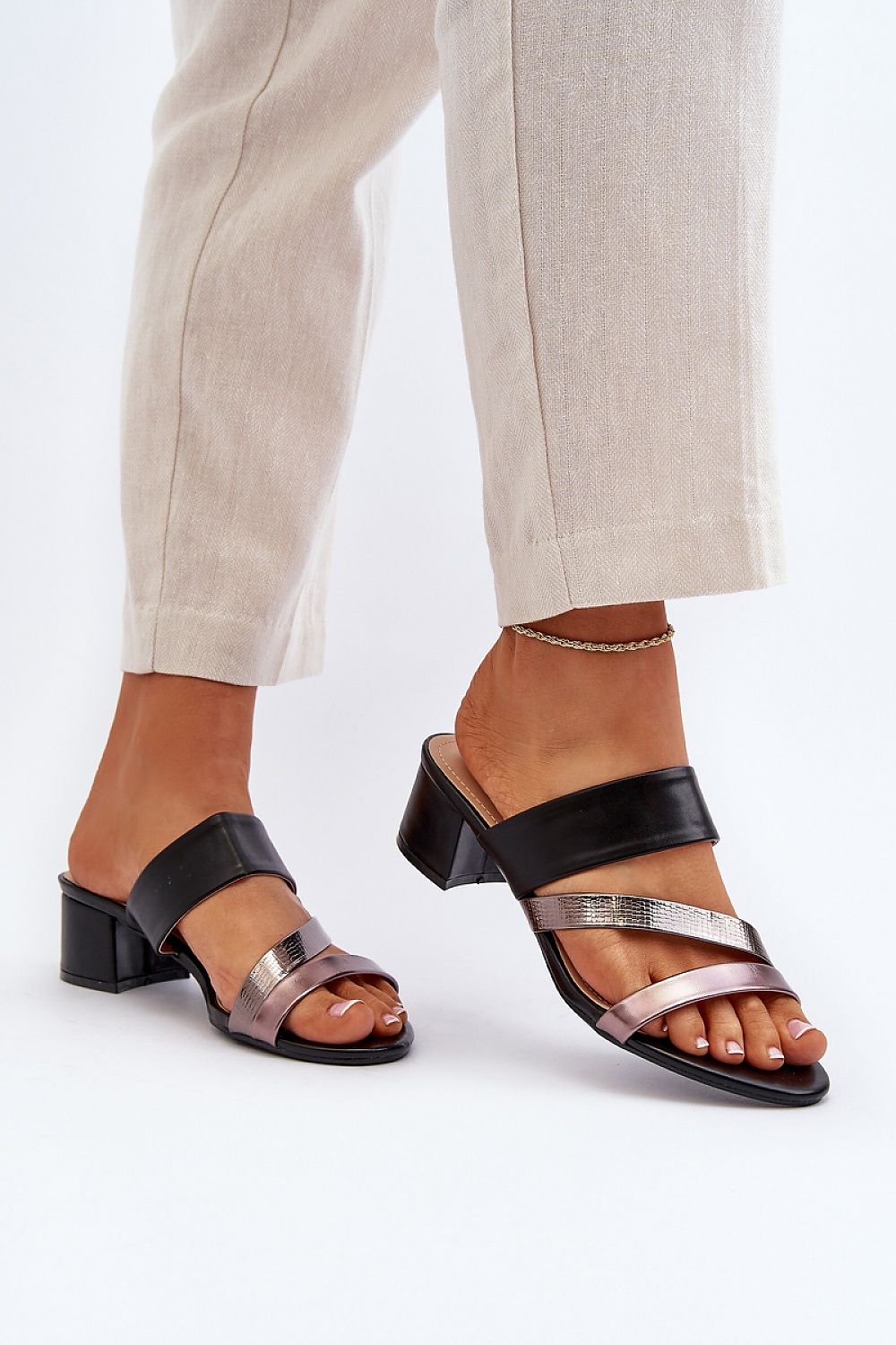 Clacquettes Step in style