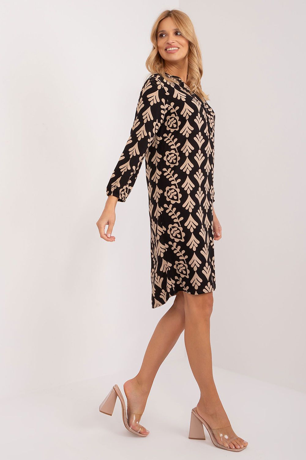 Robe de jour model 197532 Sublevel