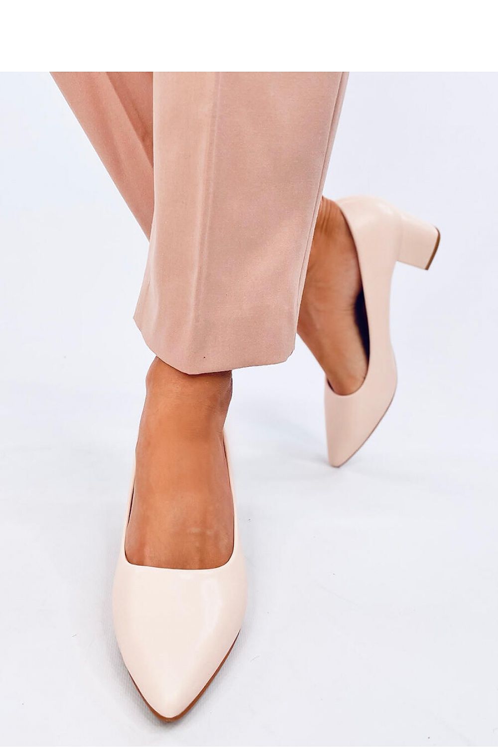 Inello wide heel pumps