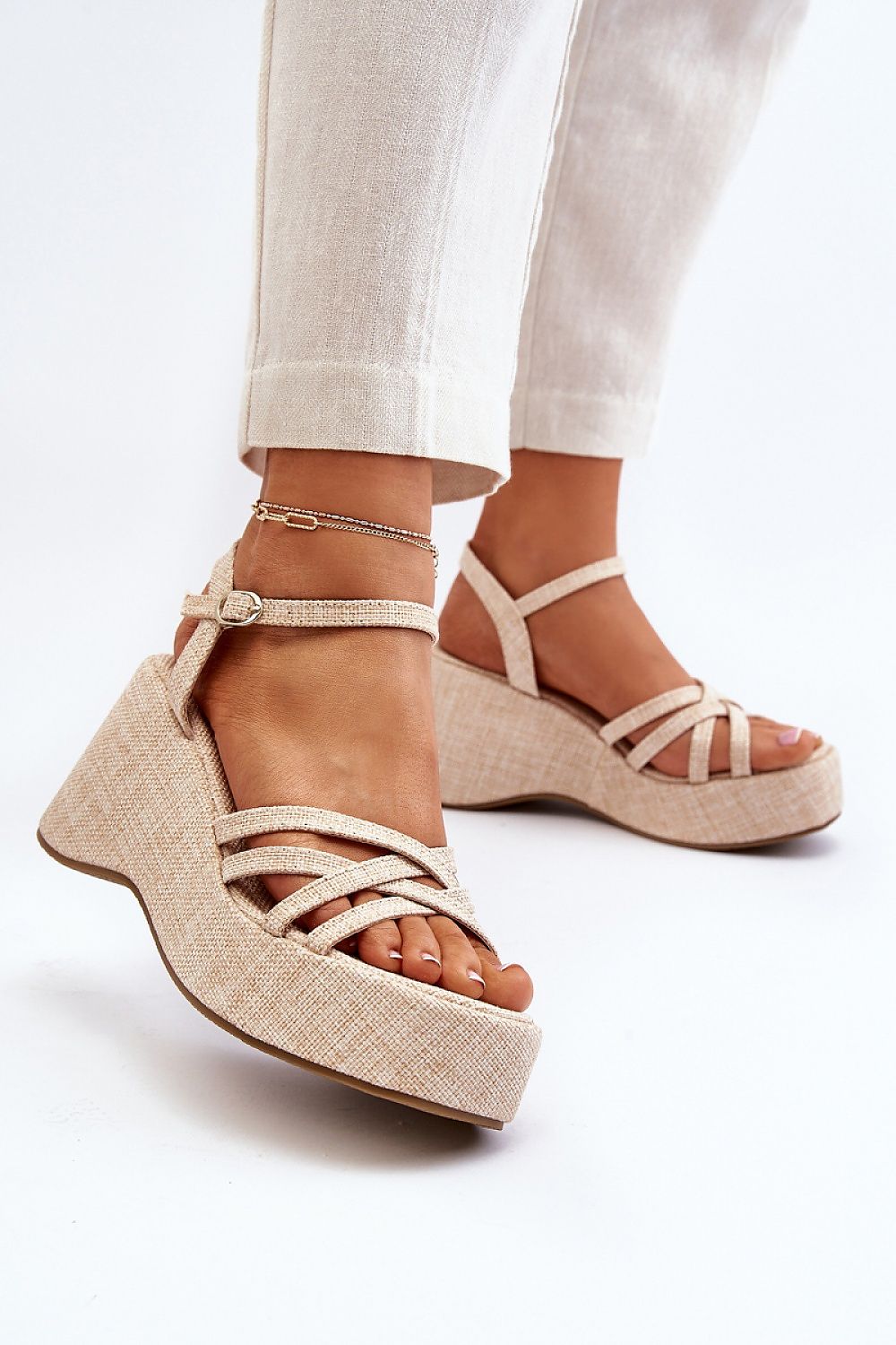 Cothurnes Step in style