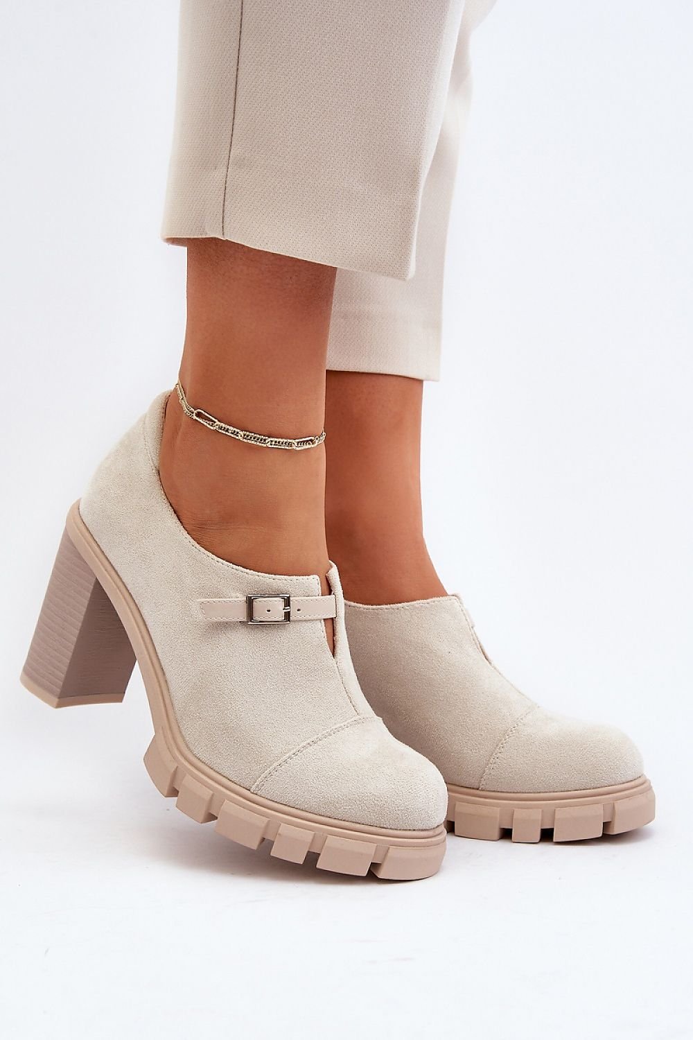 Step in style low heel shoes