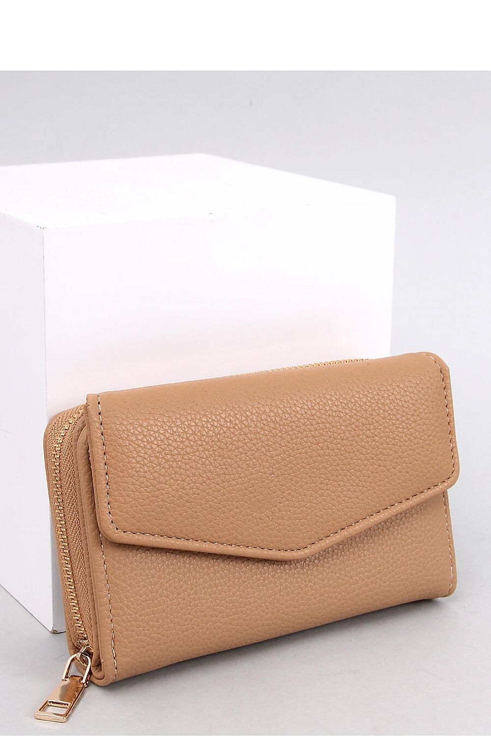 Women's wallet model 195069 Inello