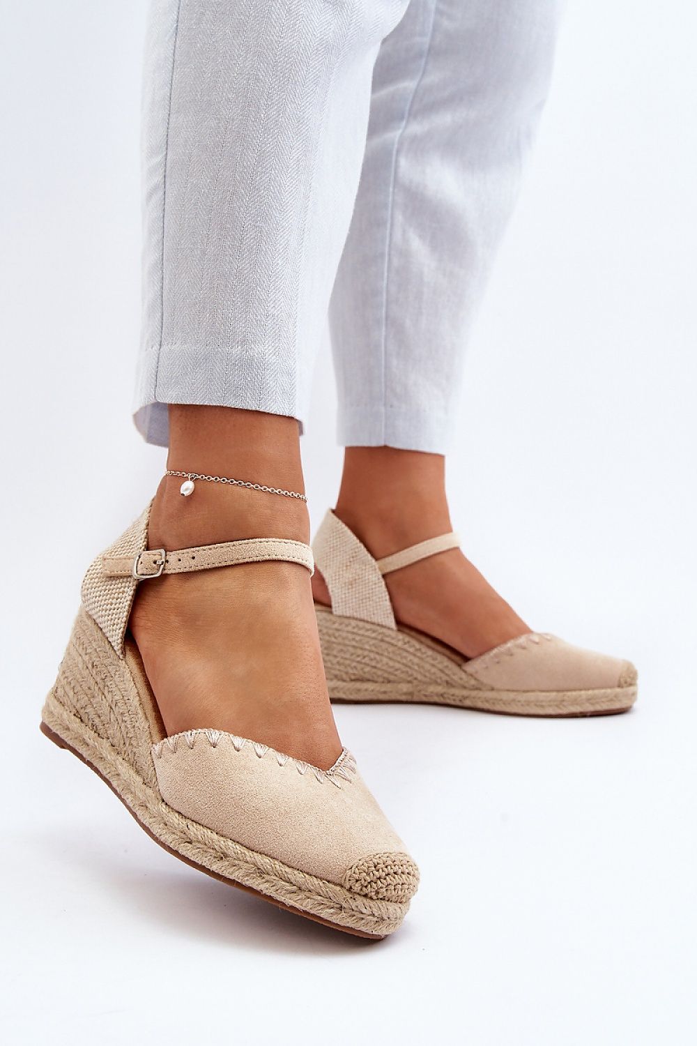 Cothurnes model 195285 Step in style