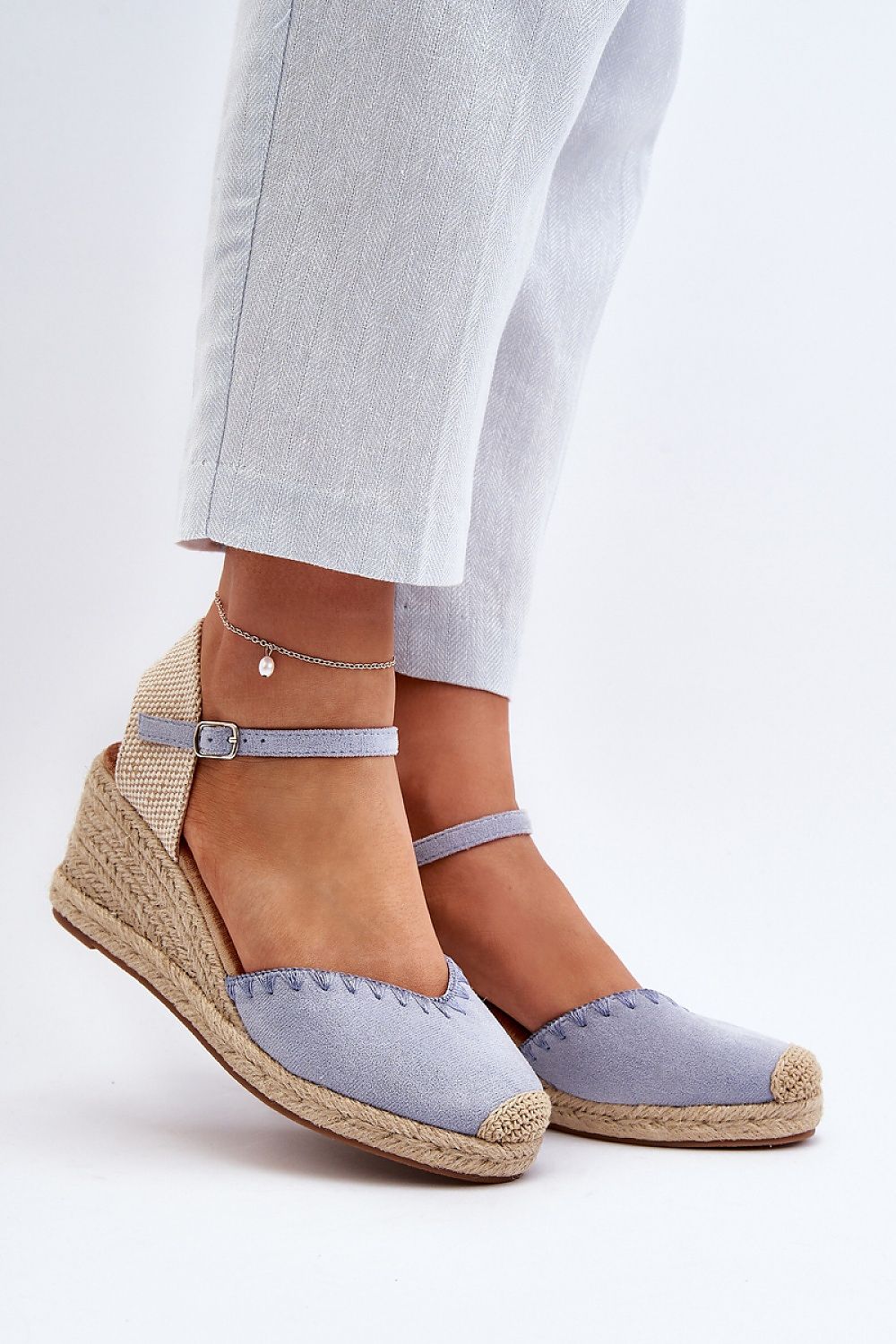 Cothurnes model 195285 Step in style