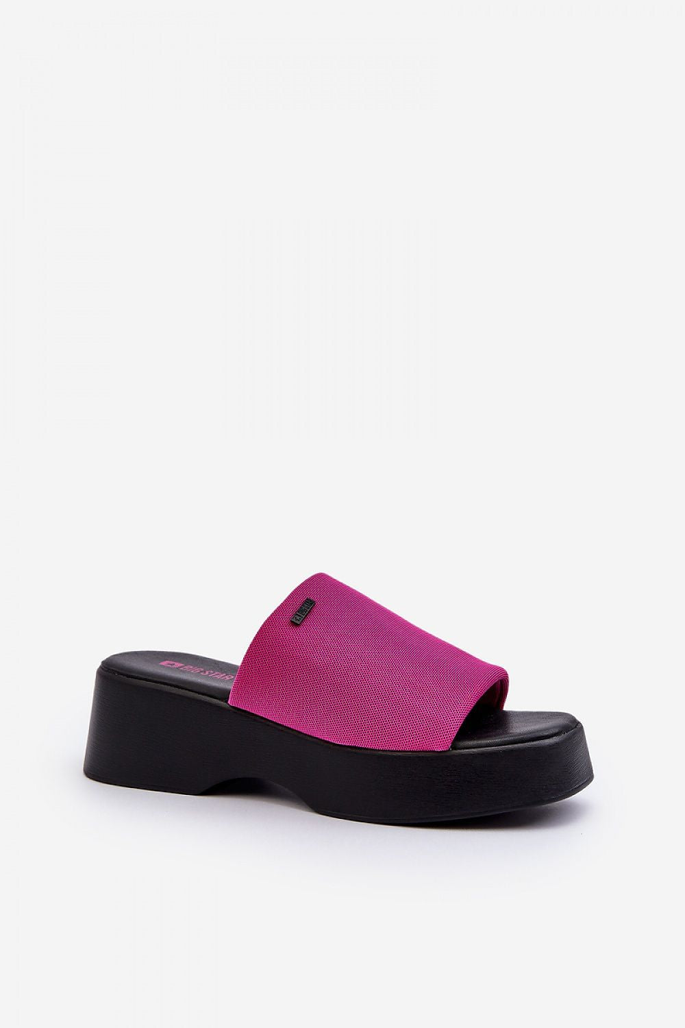 Clacquettes model 195293 Step in style