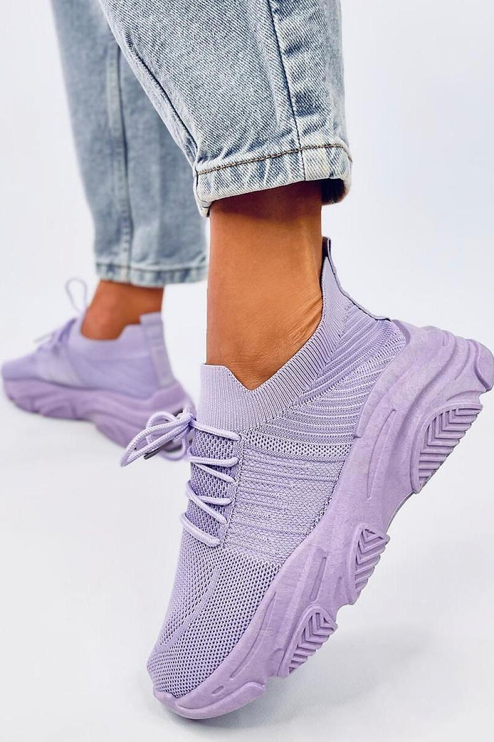 Sports shoes model 195615 Inello
