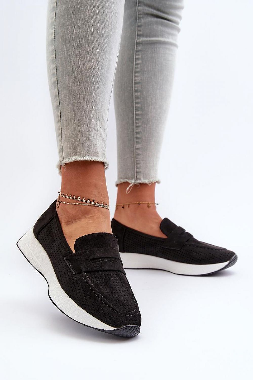 Moccasins model 195720 Step in style