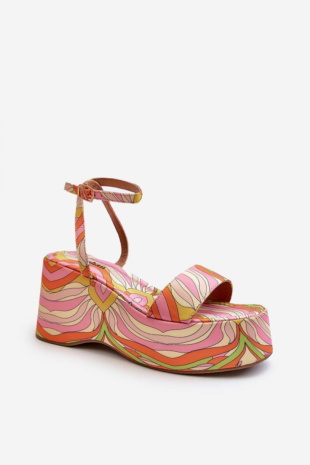 Cothurnes model 195756 Step in style