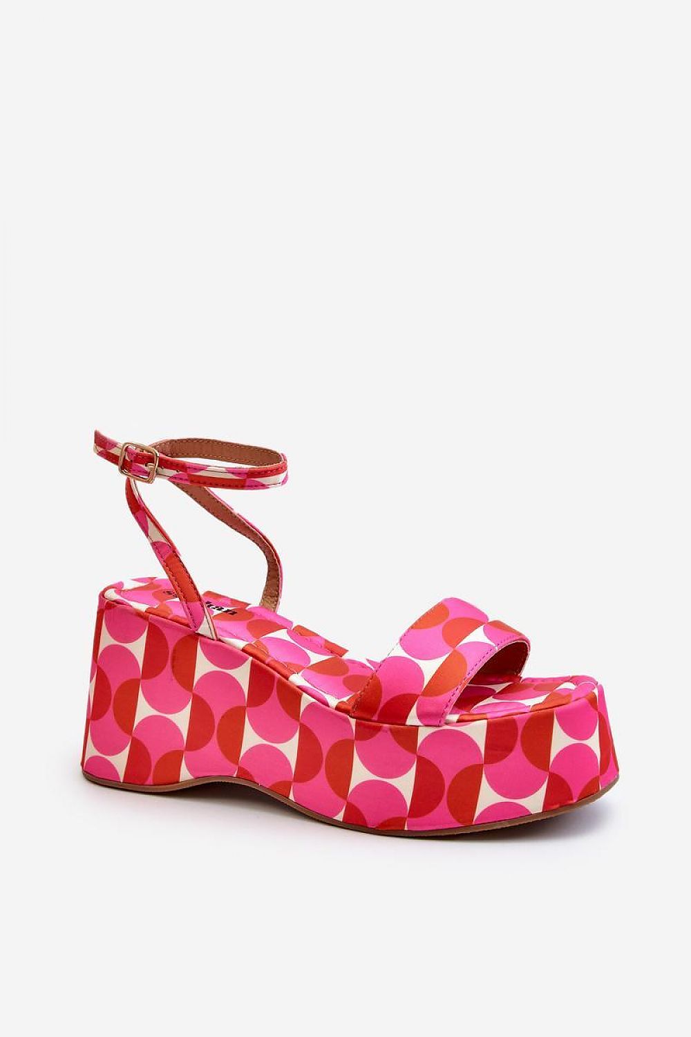 Cothurnes model 195756 Step in style