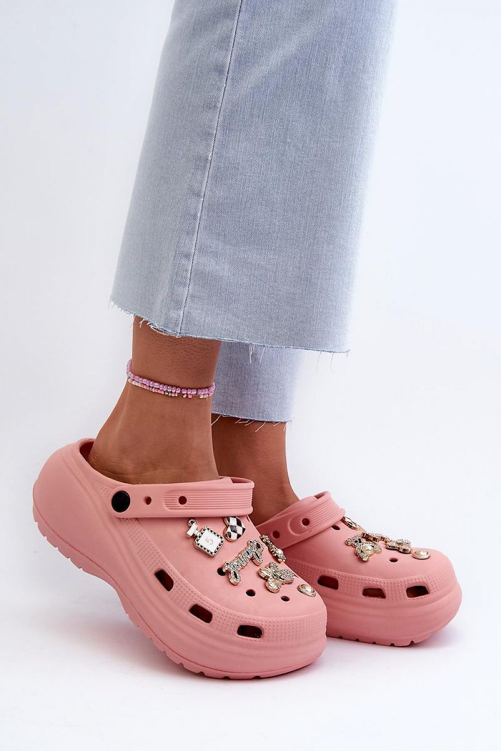 Clacquettes model 196225 Step in style
