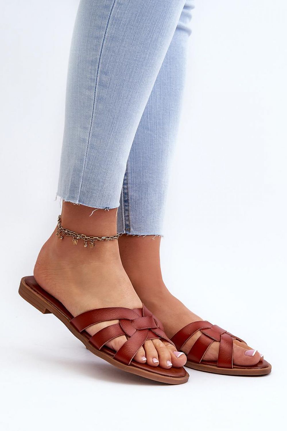 Clacquettes model 196346 Step in style