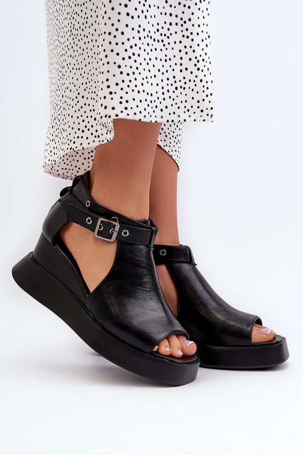Cothurnes model 196649 Step in style