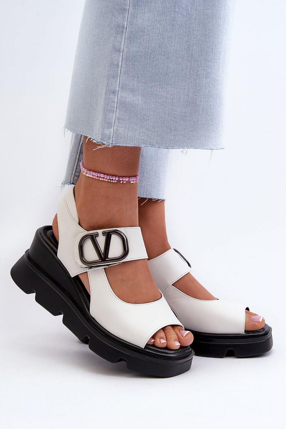 Cothurnes model 196659 Step in style
