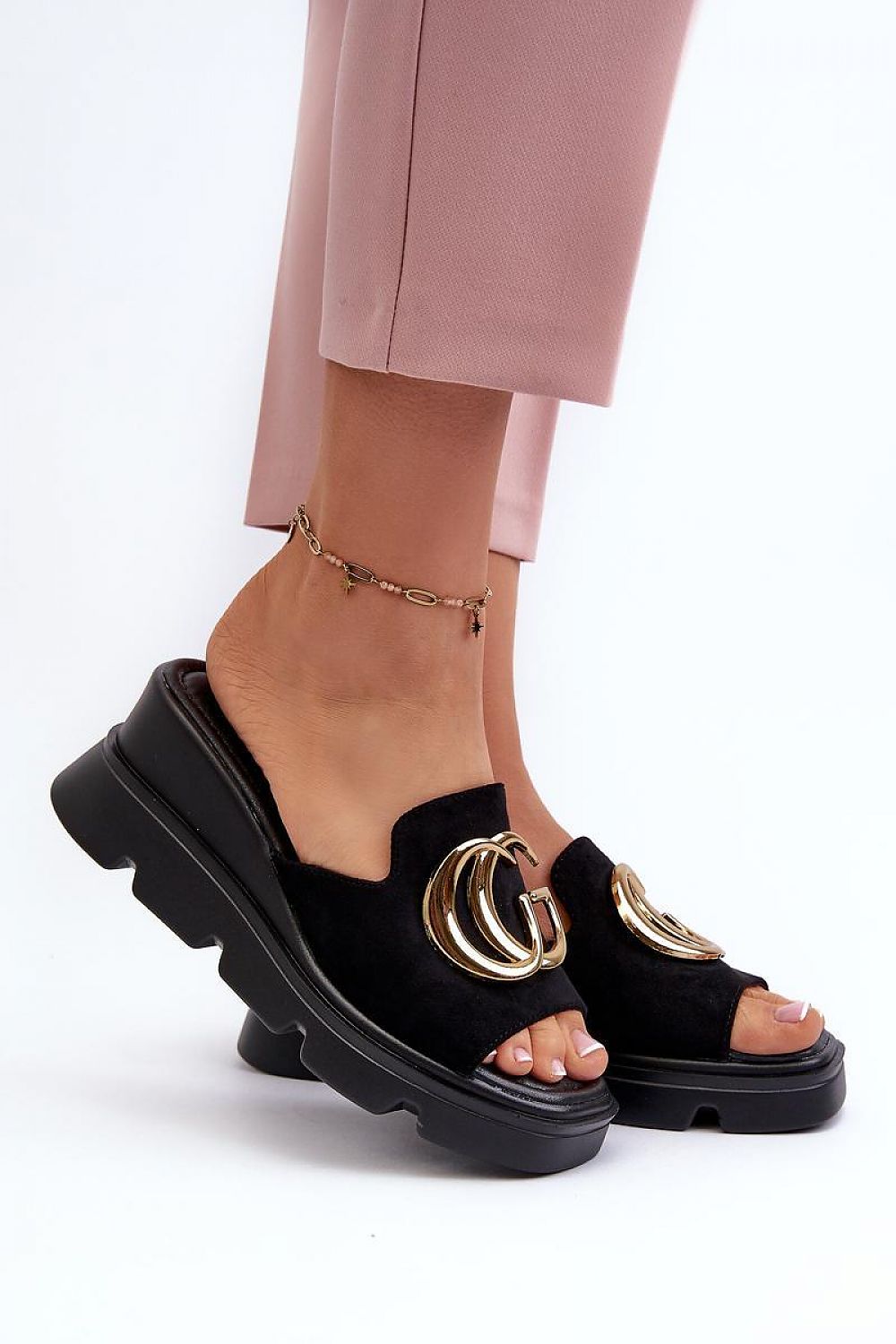 Clacquettes model 196694 Step in style