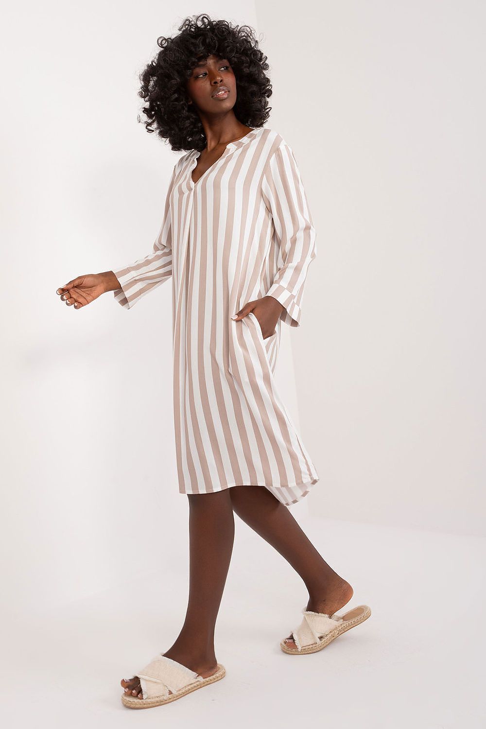 Robe de jour model 196910 Sublevel