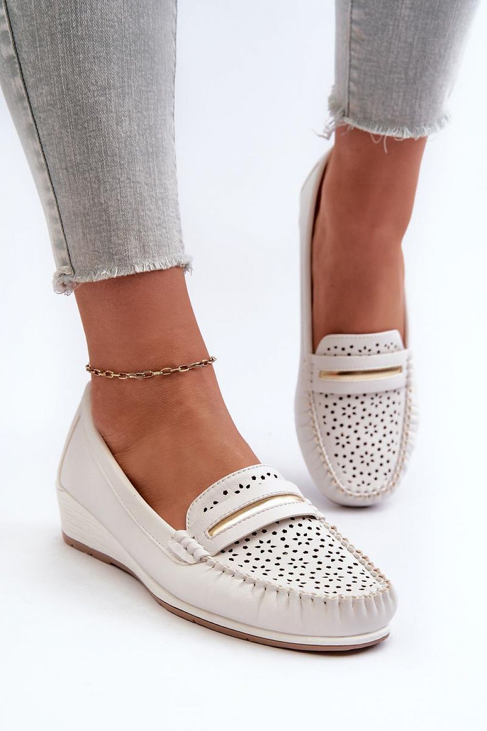 Moccasins model 197143 Step in style