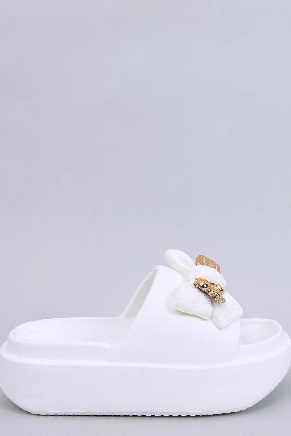 Clacquettes model 197282 Inello