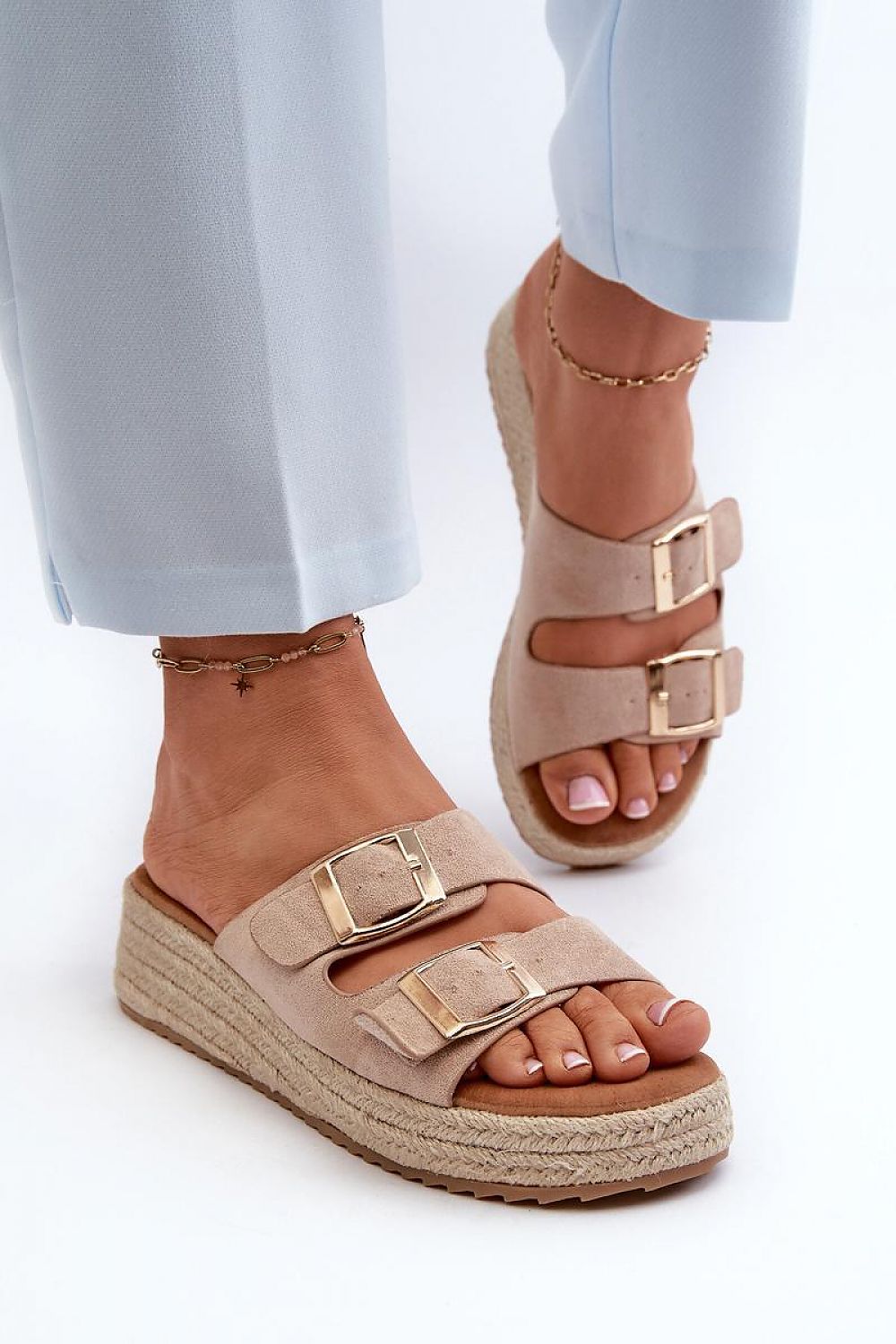 Slides model 197421 Step in style