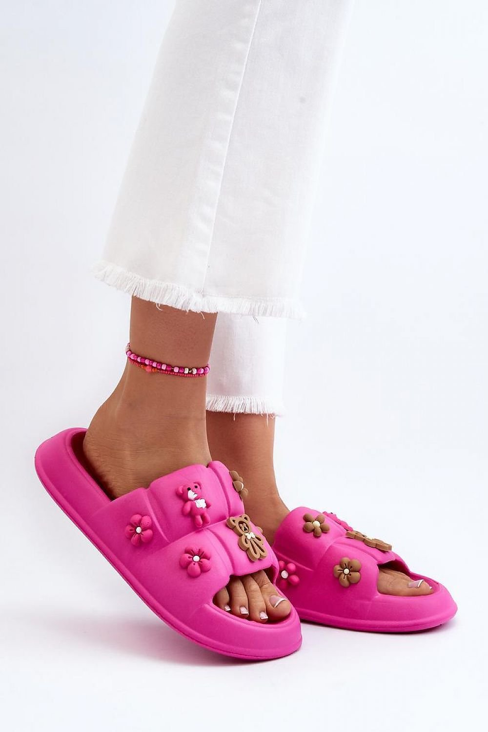 Slides model 197652 Step in style
