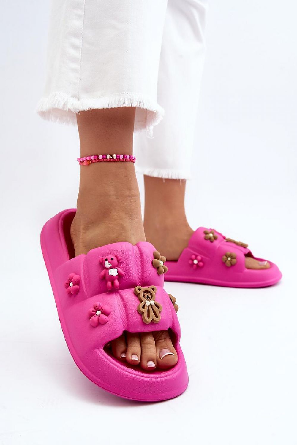 Slides model 197652 Step in style