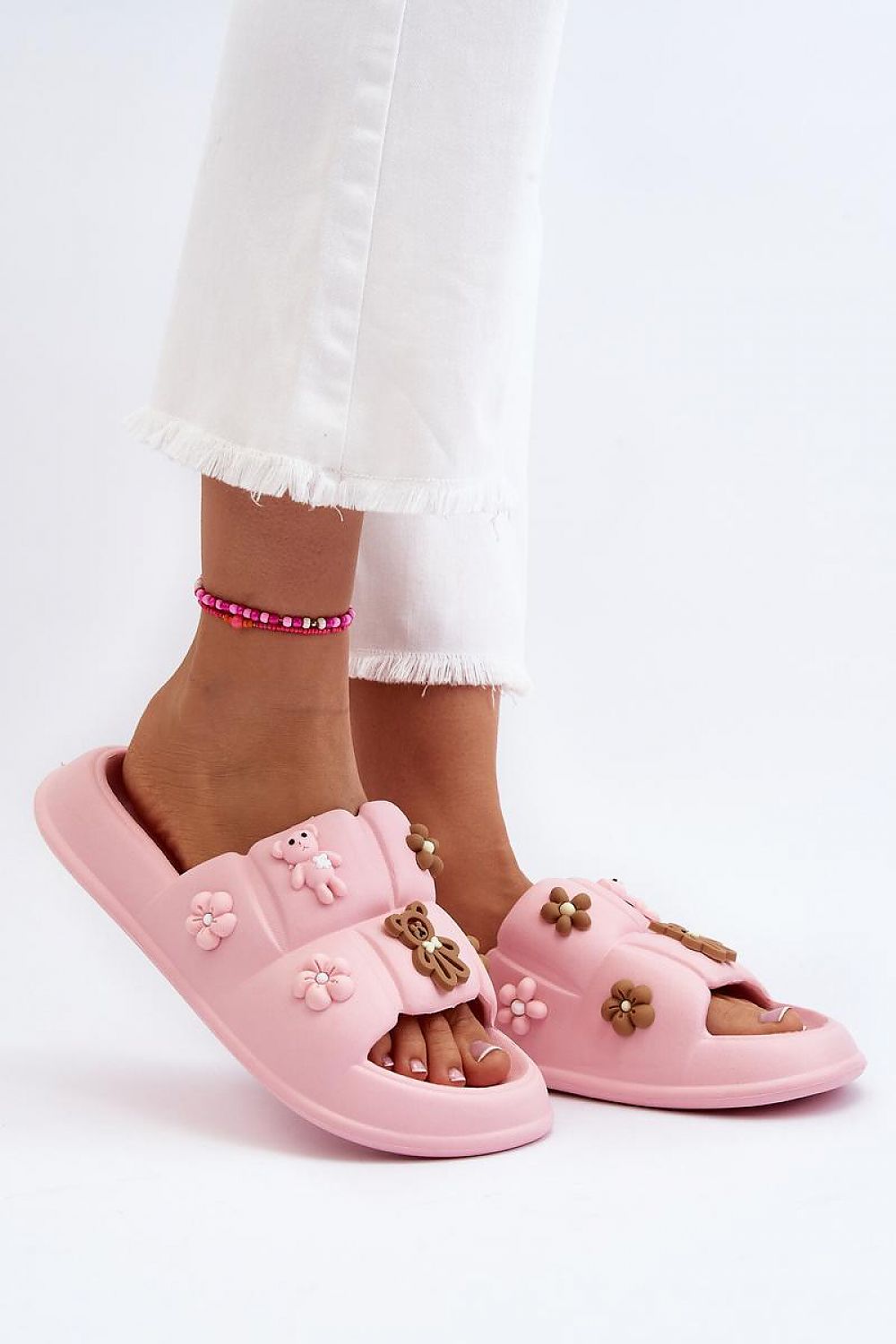 Slides model 197652 Step in style