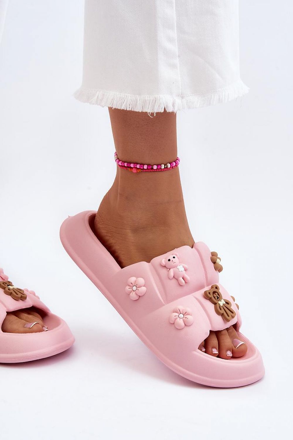 Slides model 197652 Step in style