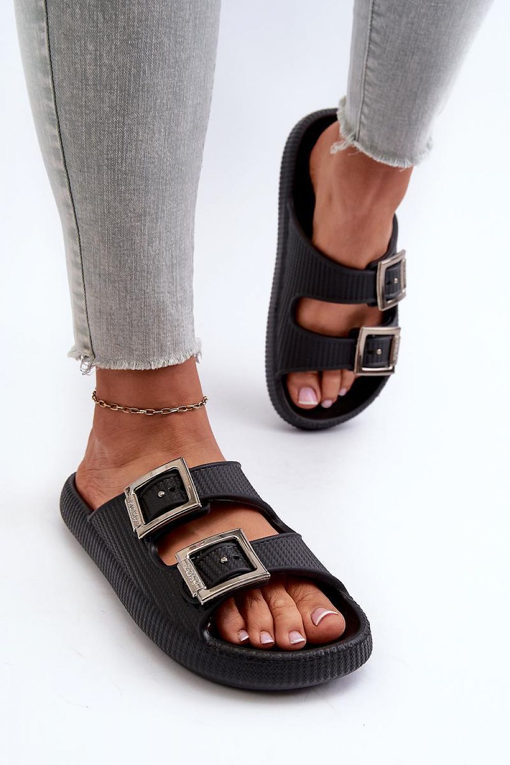 Slides model 197661 Step in style