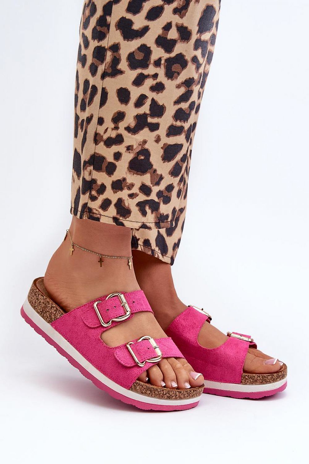 Clacquettes model 197722 Step in style