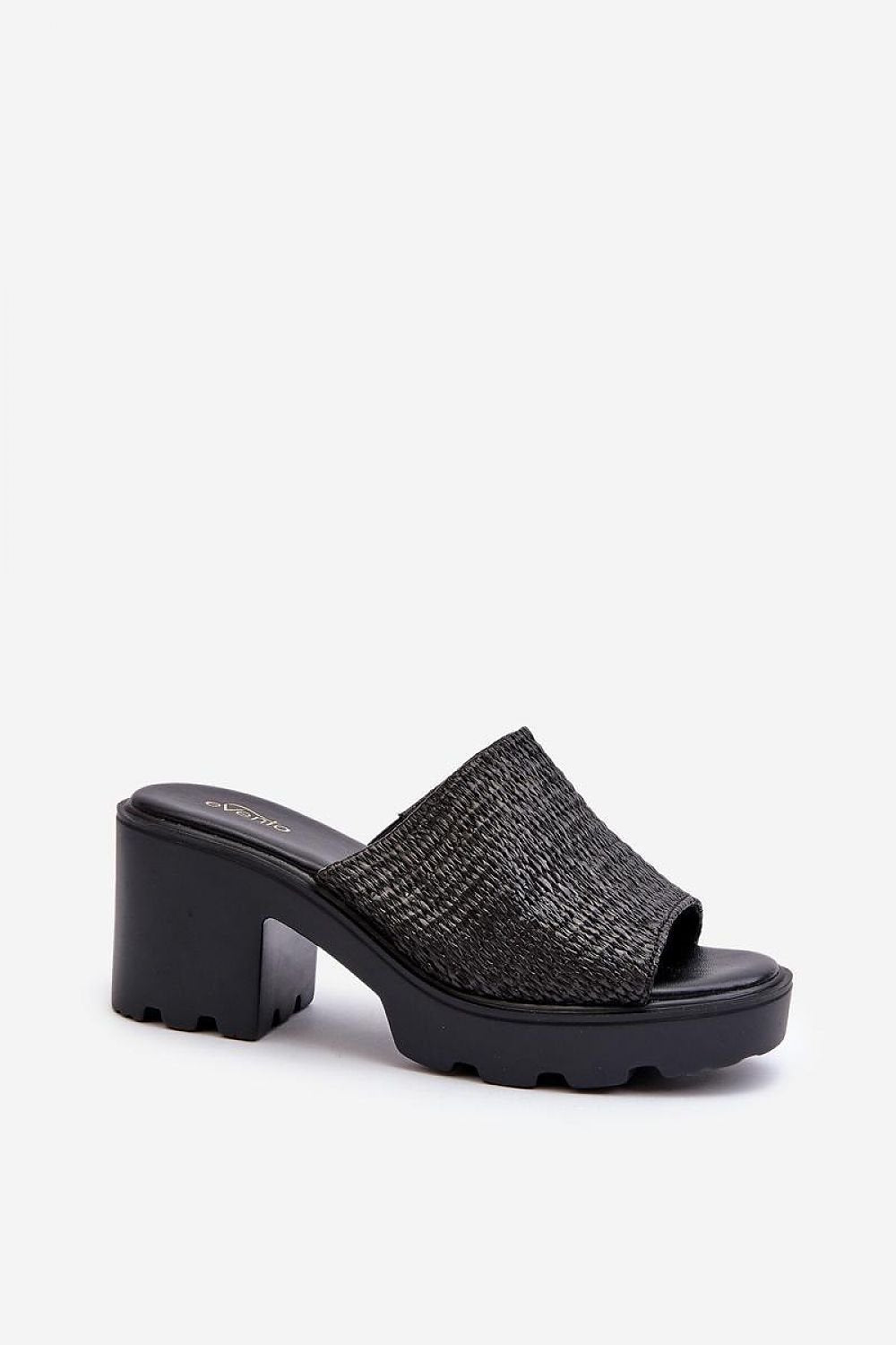 Clacquettes model 197724 Step in style
