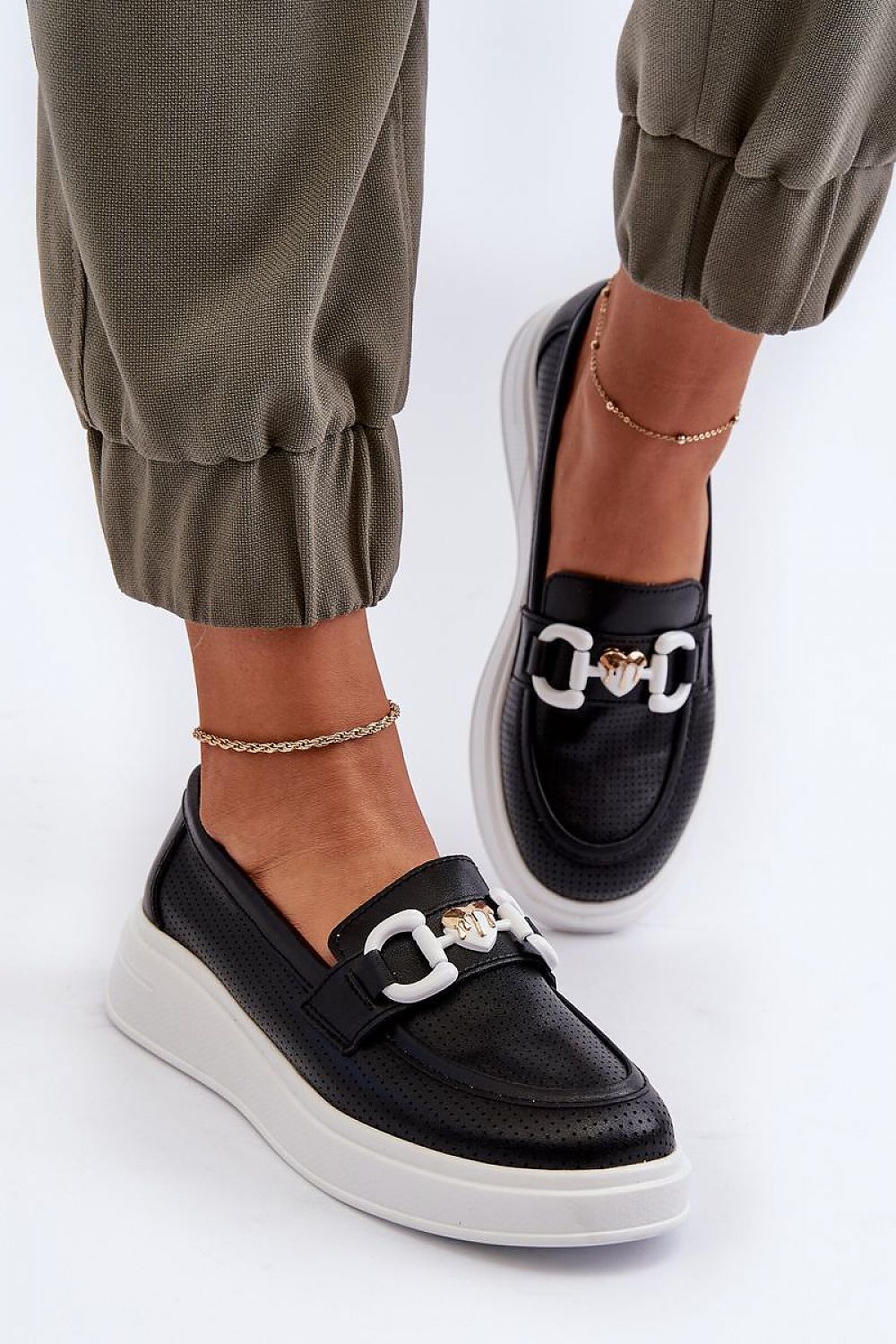 Moccasins model 197814 Step in style