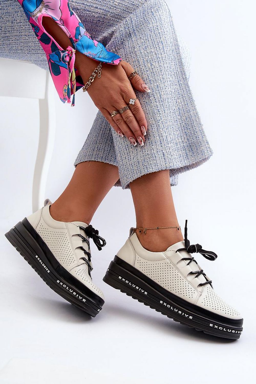 Low shoes model 198009 Step in style