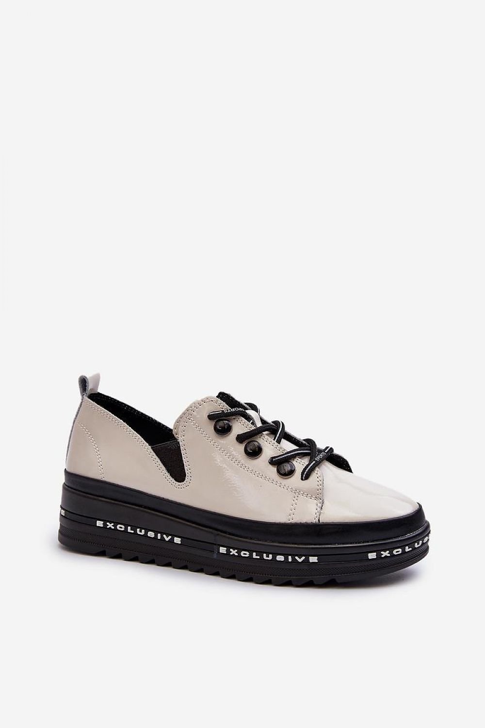 Low shoes model 198011 Step in style